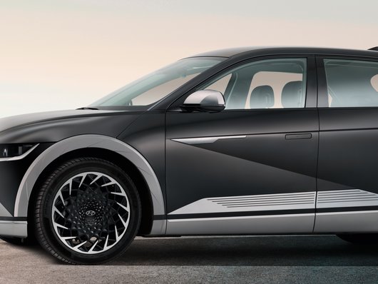 Молдинги дверей, колір матовий алюміній | Хюндай Мотор Україна - фото 9