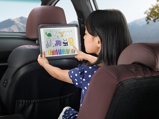 Підставка для розваг на задньому сидінні для iPad® | Хюндай Мотор Україна - фото 12
