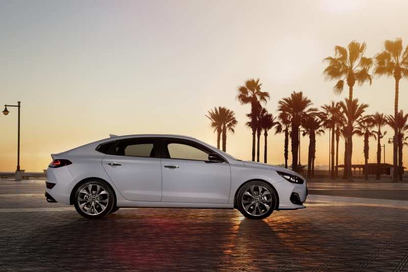 В Україні стартують продажі Hyundai i30 Fastback | testplatform - фото 6