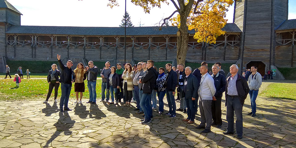 Команда автоцентру «Паритет» відвідала місто Батурин | testplatform - фото 8