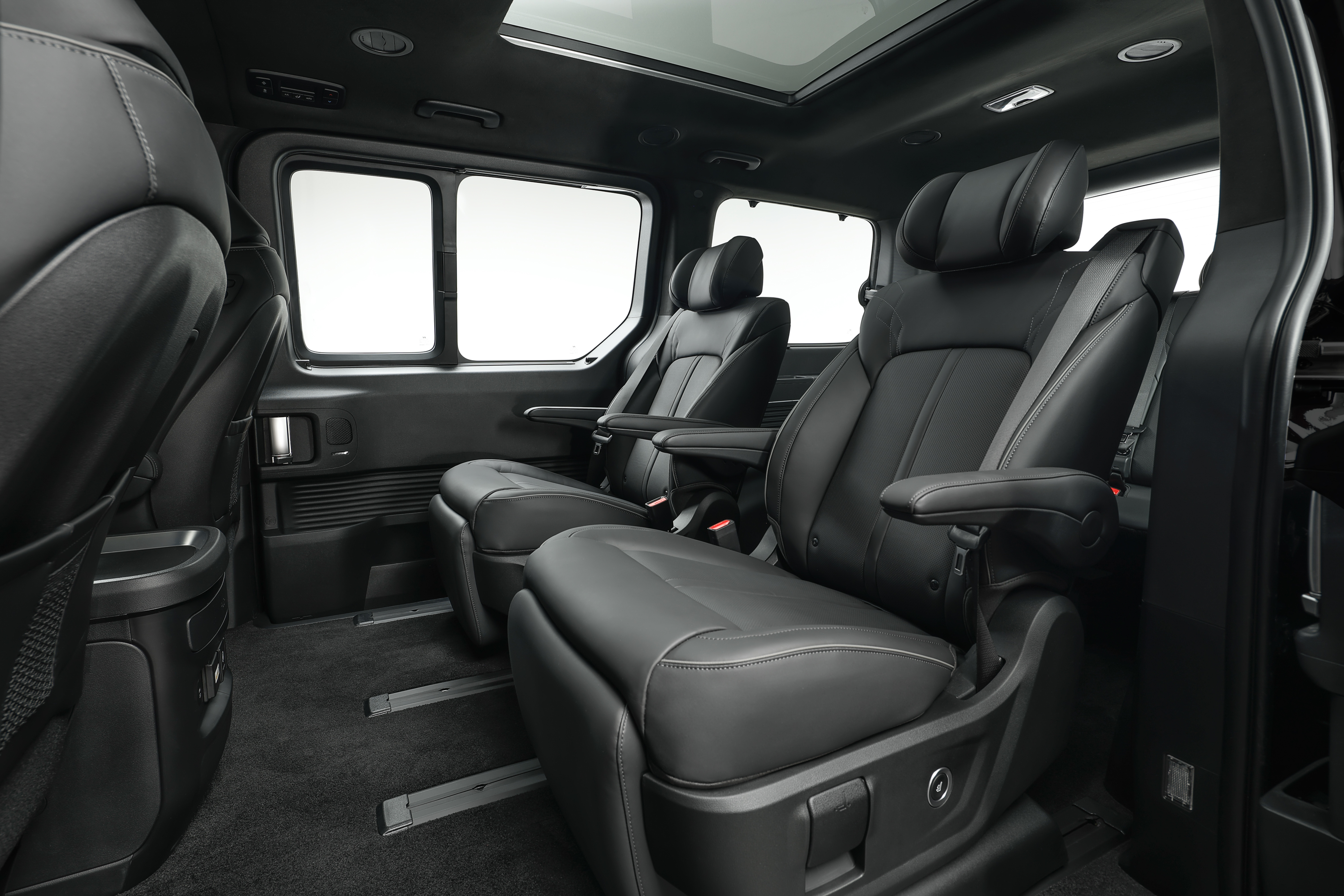 Hyundai STARIA Electric дебютує, встановлюючи новий стандарт просторової, щоденної мобільності з нульовими викидами | Хюндай Мотор Україна - фото 10